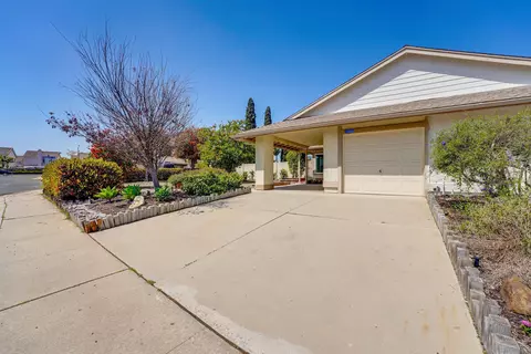 10924 Via Banco, San Diego, CA 92126