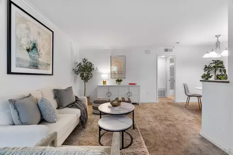 1756 Essex St #207, San Diego, CA 92103