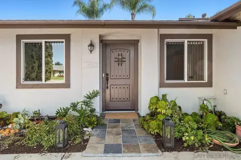 1402 N Ash St, Escondido, CA 92027 photo 2