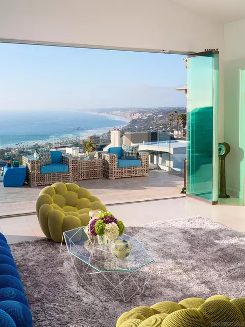 Living - 7403 Hillside Dr, La Jolla, CA 92037 photo 2 of 8