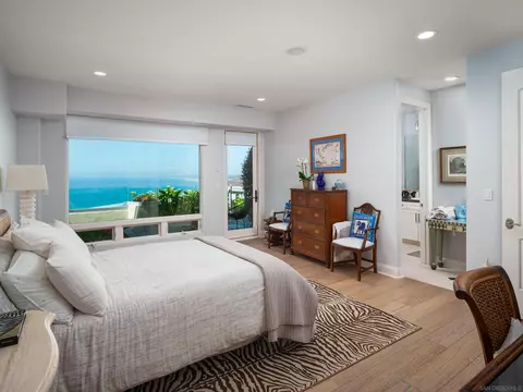 Bedroom - 7403 Hillside Dr, La Jolla, CA 92037 photo 5 of 6