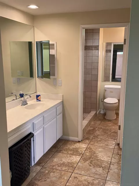 Bath - 49221 Douglas St, Indio, CA 92201 photo 2 of 3