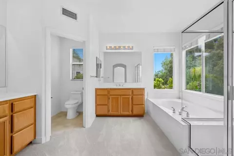 Bath - 2318 Longfellow Rd, Carlsbad, CA 92008 photo 3 of 5