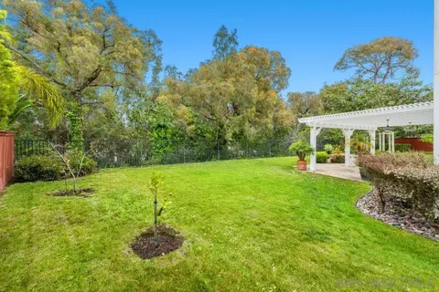 Exterior - 2318 Longfellow Rd, Carlsbad, CA 92008 photo 7 of 10