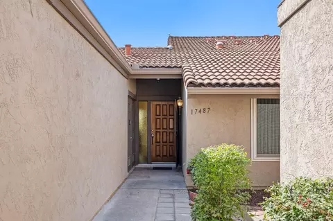17487 Plaza Dolores, San Diego, CA 92128