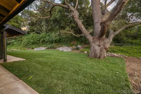 Exterior - 16206 Rostrata Hill Rd, Poway, CA 92064 photo 14 of 17