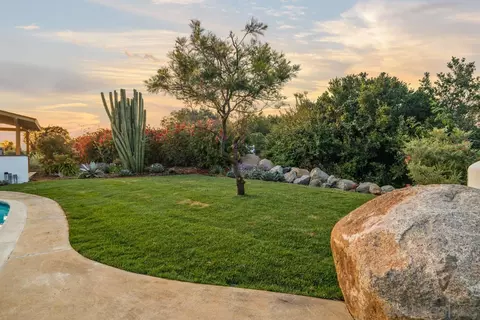 Exterior - 16206 Rostrata Hill Rd, Poway, CA 92064 photo 13 of 17