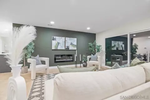 Living - 16206 Rostrata Hill Rd, Poway, CA 92064 photo 7 of 8