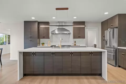 Kitchen - 16206 Rostrata Hill Rd, Poway, CA 92064 photo 2 of 4