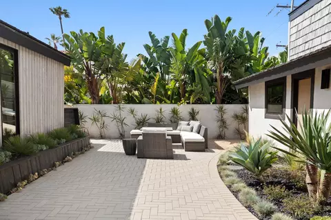 Exterior - 1830 S Pacific St, Oceanside, CA 92054 photo 5 of 9