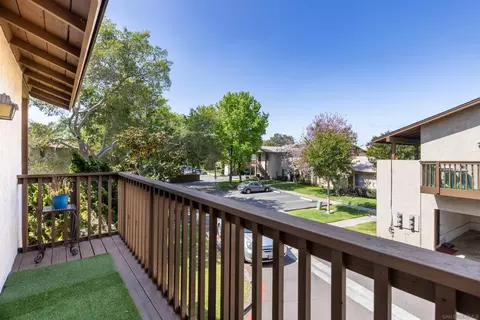 Exterior - 429 Verde Ridge Ct, Spring Valley, CA 91977 photo 2 of 4