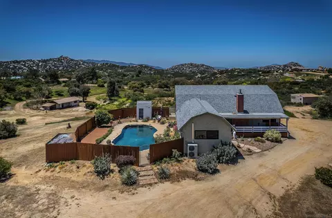 2077 Mother Grundy Truck Trl, Jamul, CA 91935