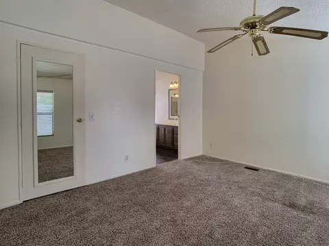 Bedroom - 700 Bahama Dr, Hemet, CA 92543 photo 2 of 4