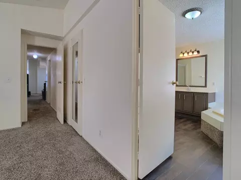 Entry Way - 700 Bahama Dr, Hemet, CA 92543 photo 1 of 1