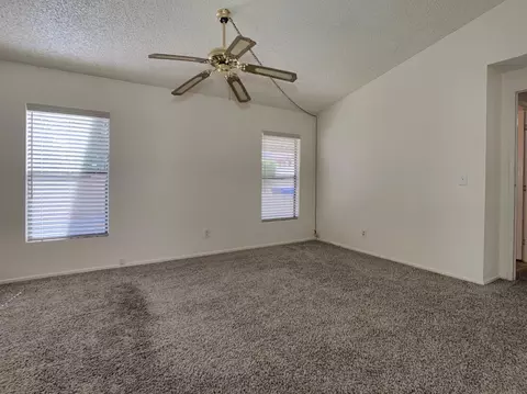 Living - 700 Bahama Dr, Hemet, CA 92543 photo 8 of 8