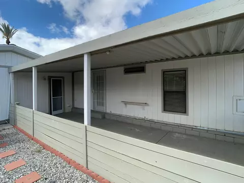 Exterior - 700 Bahama Dr, Hemet, CA 92543 photo 11 of 14
