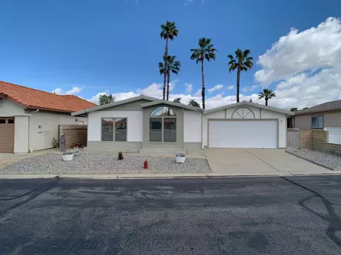 Exterior - 700 Bahama Dr, Hemet, CA 92543 photo 7 of 14