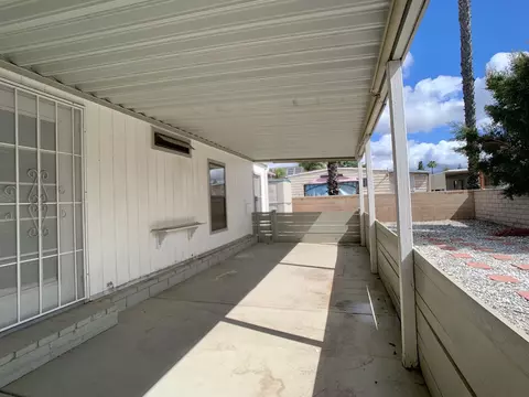 Exterior - 700 Bahama Dr, Hemet, CA 92543 photo 10 of 14