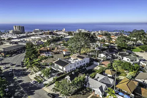View/Area - 7721 Ivanhoe Ave E, La Jolla, CA 92037 photo 3 of 6