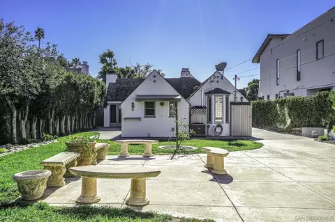 Exterior - 7721 Ivanhoe Ave E, La Jolla, CA 92037 photo 8 of 17