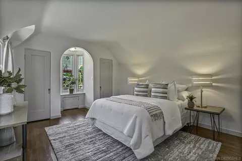 Bedroom - 7721 Ivanhoe Ave E, La Jolla, CA 92037 photo 4 of 4