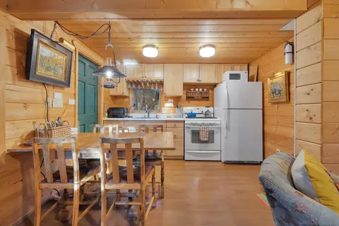 Dining - 964 Chapin Dr, Julian, CA 92036 photo 1 of 5