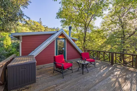 Exterior - 964 Chapin Dr, Julian, CA 92036 photo 9 of 24