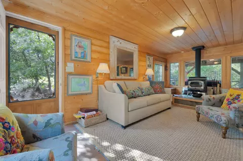 Living - 964 Chapin Dr, Julian, CA 92036 photo 2 of 4