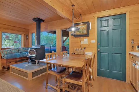 Dining - 964 Chapin Dr, Julian, CA 92036 photo 2 of 5