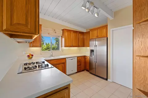 Kitchen - 3626 Hartzel Dr, Spring Valley, CA 91977 photo 3 of 4