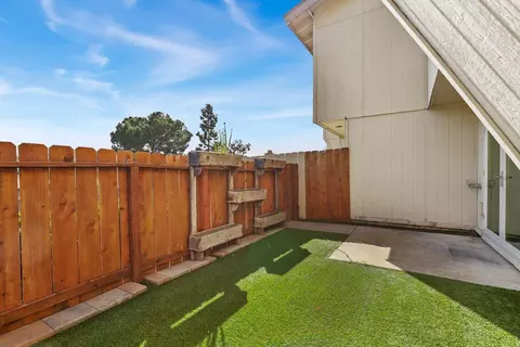 964 Marlin, Vista, CA 92084 photo 22