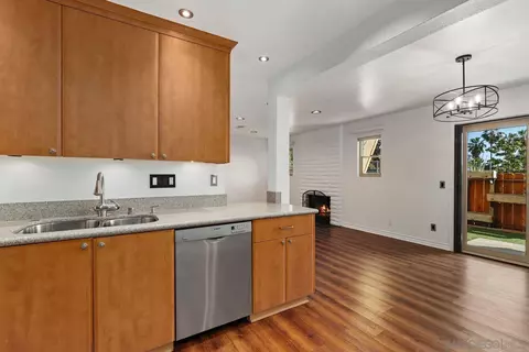 964 Marlin, Vista, CA 92084 photo 5