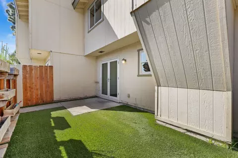 964 Marlin, Vista, CA 92084 photo 21