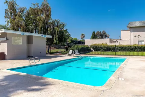 9445 Carlton Oaks Dr #D, Santee, CA 92071 photo 49