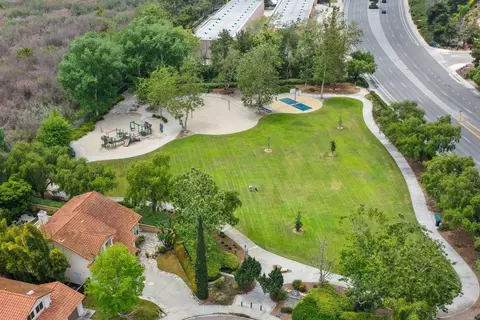 View/Area - 1769 Willowhaven Rd, Encinitas, CA 92024 photo 4 of 4