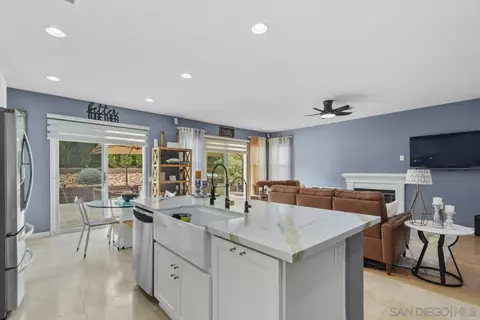 Kitchen - 1622 Coolsprings Ct, Chula Vista, CA 91913 photo 4 of 5