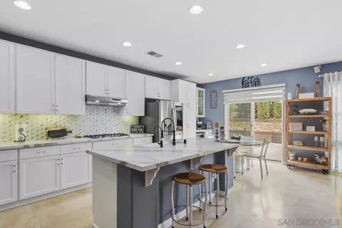 Kitchen - 1622 Coolsprings Ct, Chula Vista, CA 91913 photo 3 of 5