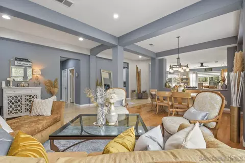 Living - 1622 Coolsprings Ct, Chula Vista, CA 91913 photo 3 of 3