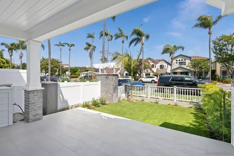 756 F Ave, Coronado, CA 92118 photo 2