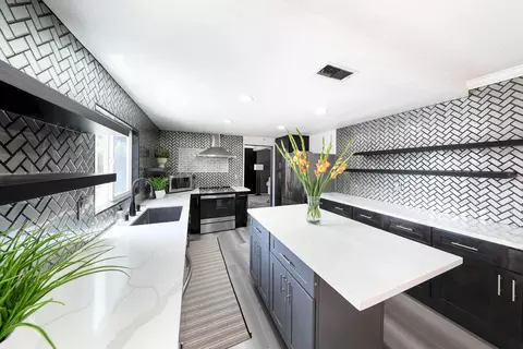 Kitchen - 2607 Jacaranda Ave, Carlsbad, CA 92009 photo 2 of 2