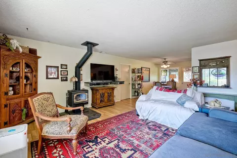 1727 Elm St, Ramona, CA 92065 photo 5