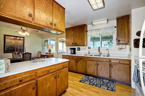 1727 Elm St, Ramona, CA 92065 photo 9
