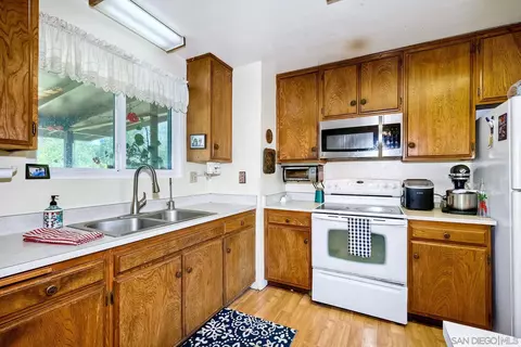 1727 Elm St, Ramona, CA 92065 photo 10