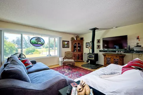 1727 Elm St, Ramona, CA 92065 photo 3