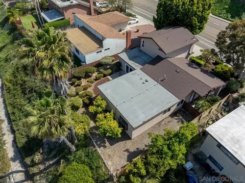 2711 S Barcelona St, Spring Valley, CA 91977 photo 30
