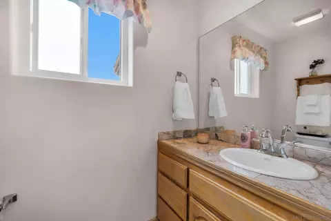 2320 E Mission Rd, Fallbrook, CA 92028 photo 17