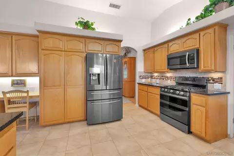 2320 E Mission Rd, Fallbrook, CA 92028 photo 26