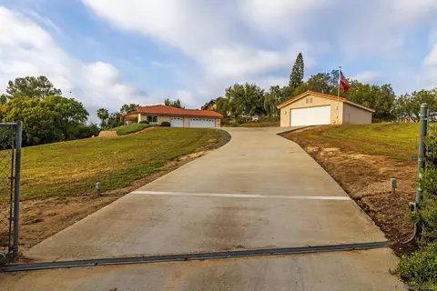 2320 E Mission Rd, Fallbrook, CA 92028 photo 35