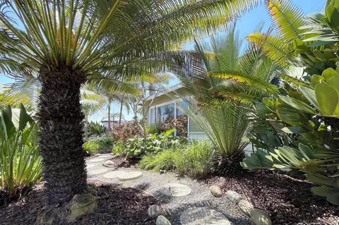 315 Clark St, Solana Beach, CA 92075 photo 4