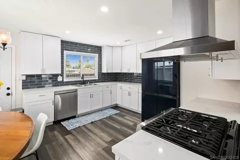 194 E Renette Ave, El Cajon, CA 92020